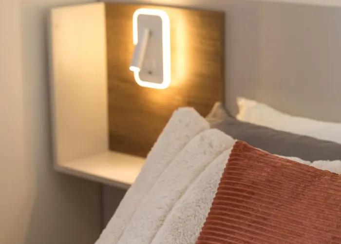 Sunlit Stylish Penthouse With Hot Tub - Close To Sliema Promenade, St Julian's & St Georges Bay Daire *